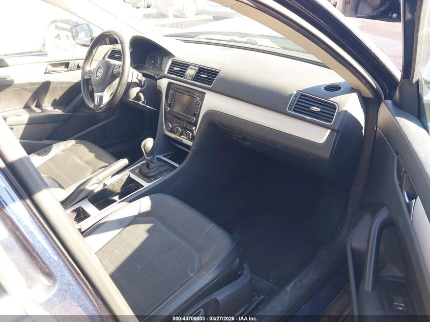 2012 Volkswagen Passat 2.5L Se