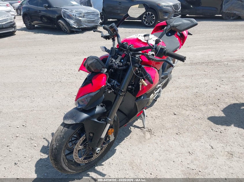 2026 DUCATI STREETFIGHTER auction photo 2