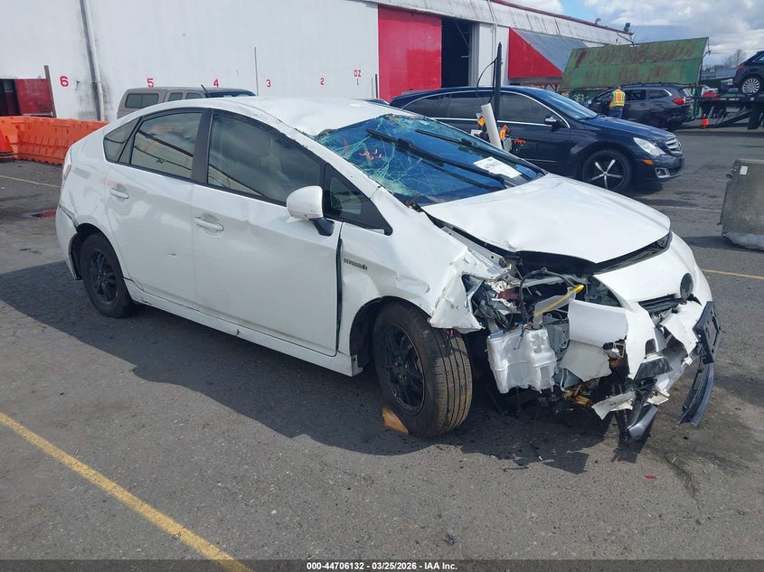2015 TOYOTA PRIUS TWO