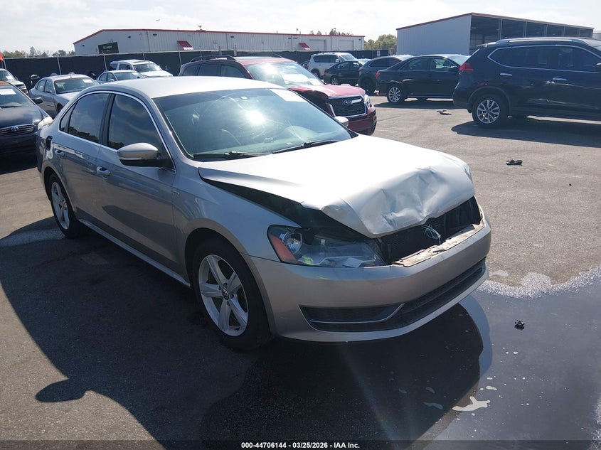 2014 Volkswagen Passat 1.8T Se