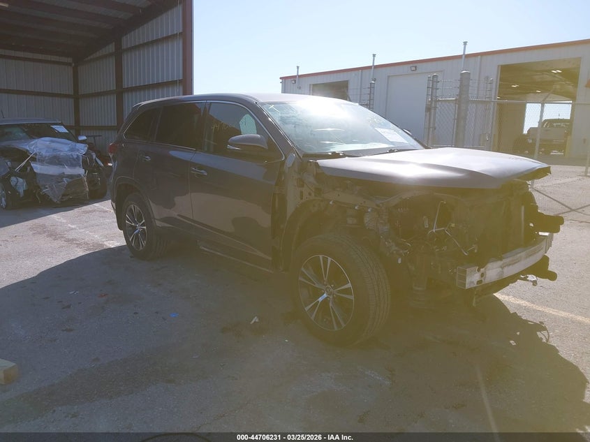 2019 Toyota Highlander Le