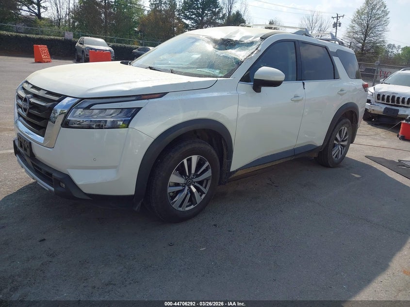 2022 Nissan Pathfinder Sl 4Wd