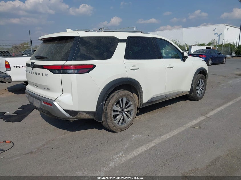 2022 Nissan Pathfinder Sl 4Wd