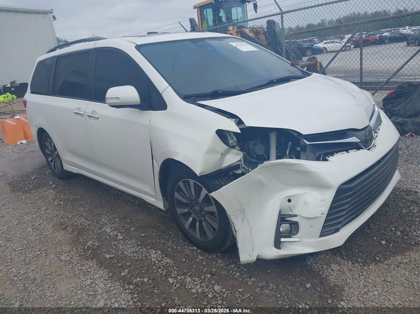 2019 Toyota Sienna Limited Premium 7 Passenger