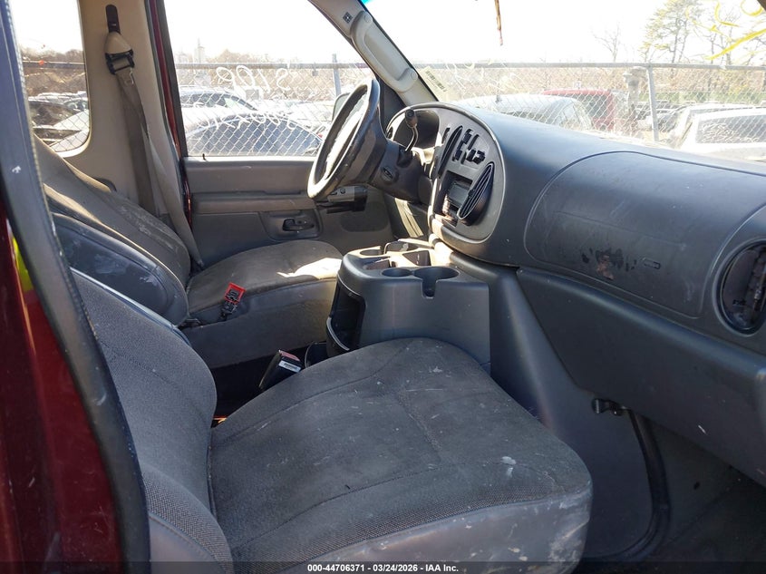 2004 Ford E-150 Chateau/Xl/Xlt