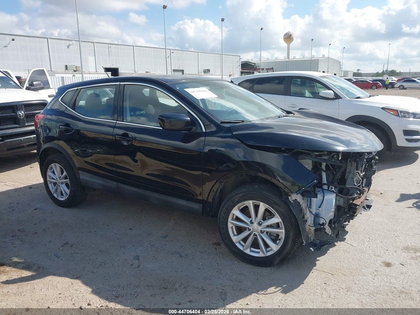 2018 Nissan Rogue Sport S