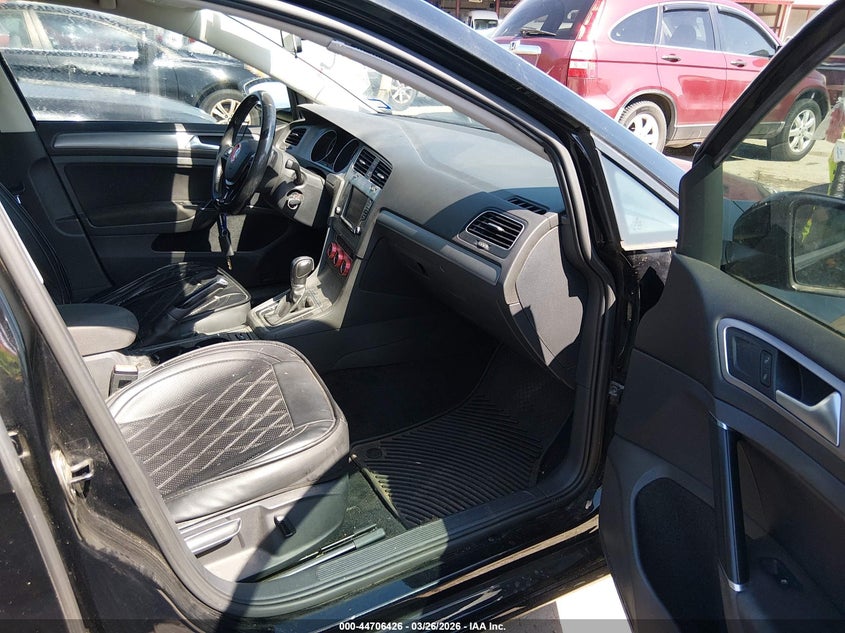 2017 Volkswagen Golf Tsi S 4-Door/Tsi Se 4-Door/Tsi Sel 4-Door/Tsi Wolfsburg Edition 4-Door