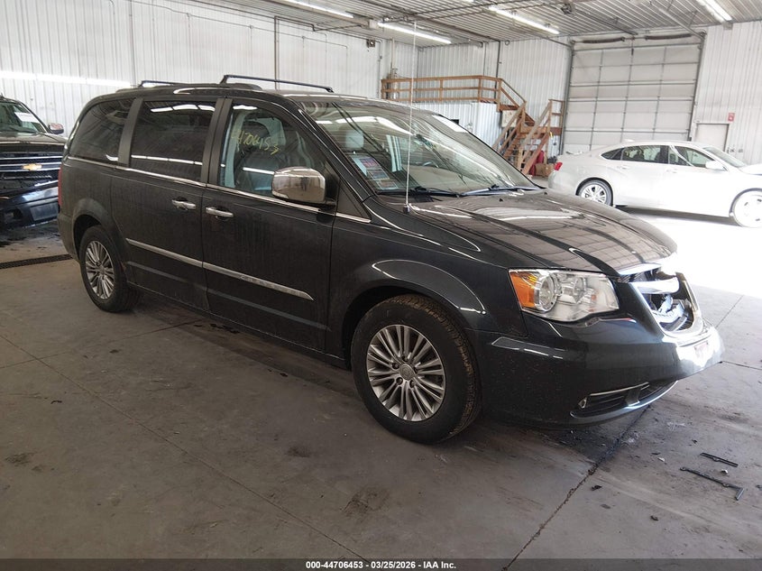 2014 Chrysler Town & Country Touring-L
