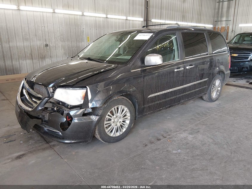 2014 Chrysler Town & Country Touring-L