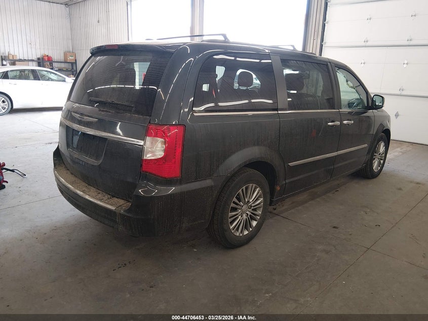 2014 Chrysler Town & Country Touring-L