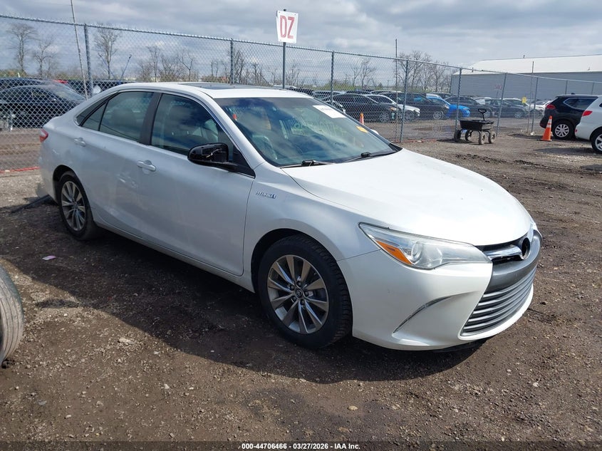 2017 Toyota Camry Hybrid Xle