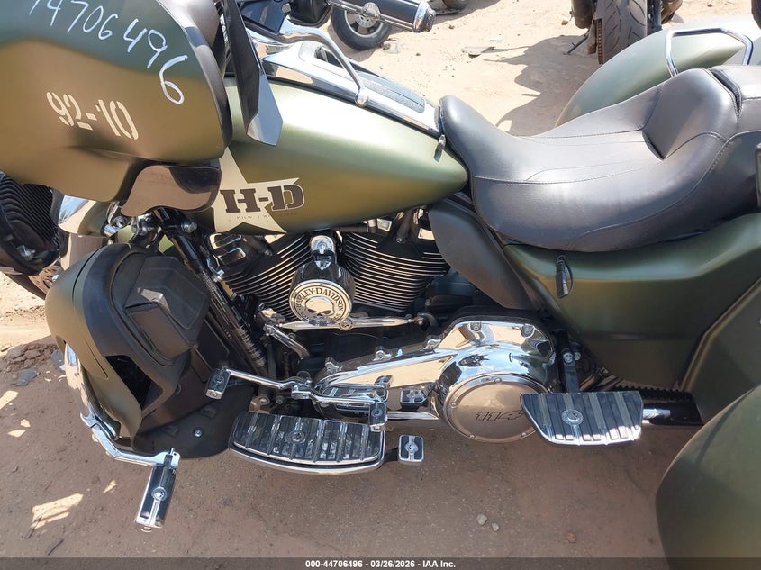 2022 Harley-Davidson Flhtcutg VIN: 1HD1MAF11NB854813 Lot: 44706496