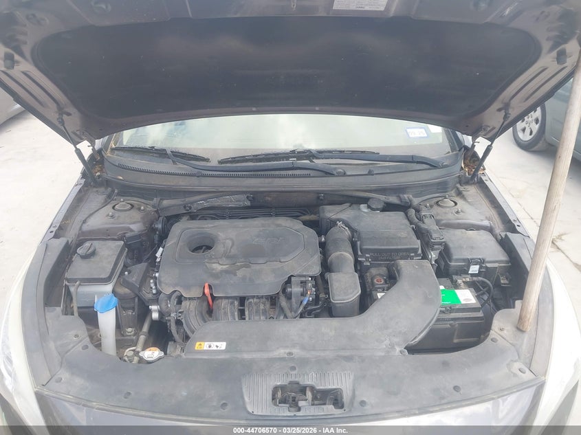 VIN 5NPE24AF2HH472807 2017 HYUNDAI SONATA SE