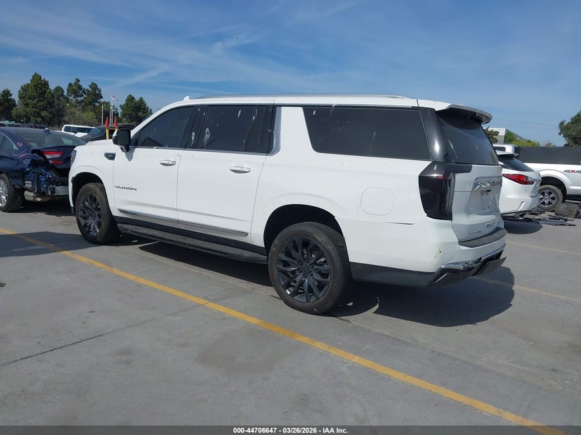 2024 GMC YUKON XL auction photo 3