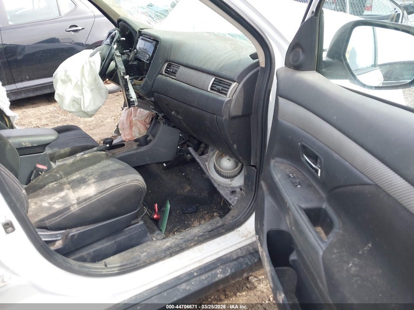 2016 Mitsubishi Outlander Es