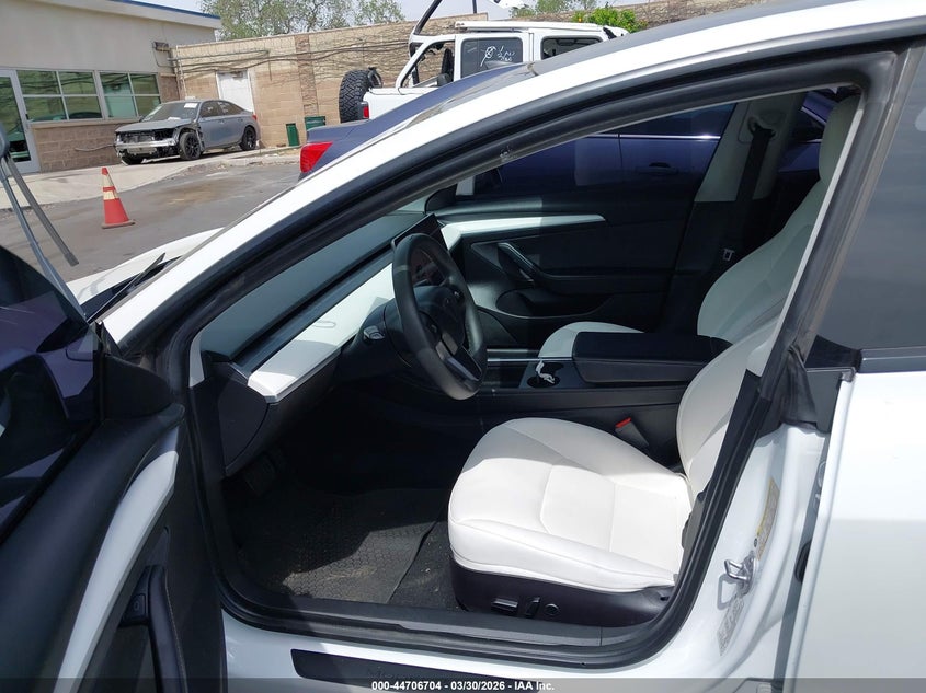 2021 Tesla Model 3 Standard Range Plus Rear-Wheel Drive