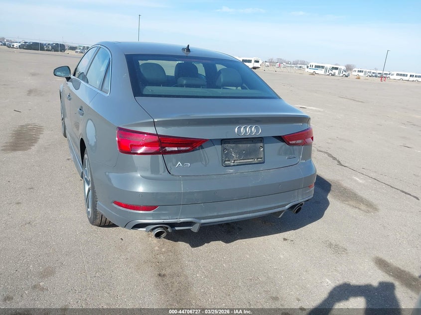 VIN WAUJEGFF5KA085468 2019 AUDI A3 45 PREMIUM