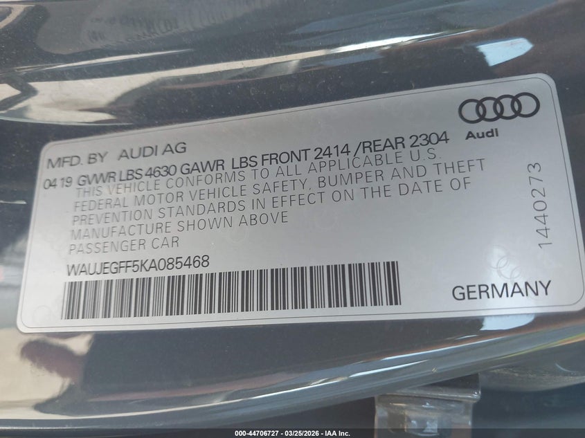 VIN WAUJEGFF5KA085468 2019 AUDI A3 45 PREMIUM