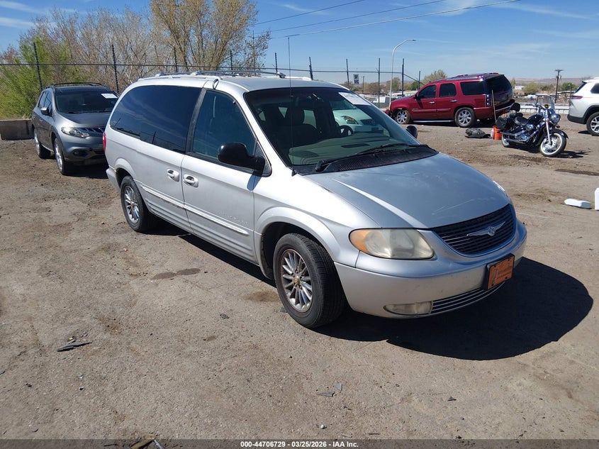 2001 Chrysler Town & Country Limited