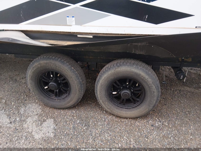 2024 CHEROKEE ALPHA WOLF SERIES M- auction photo 7