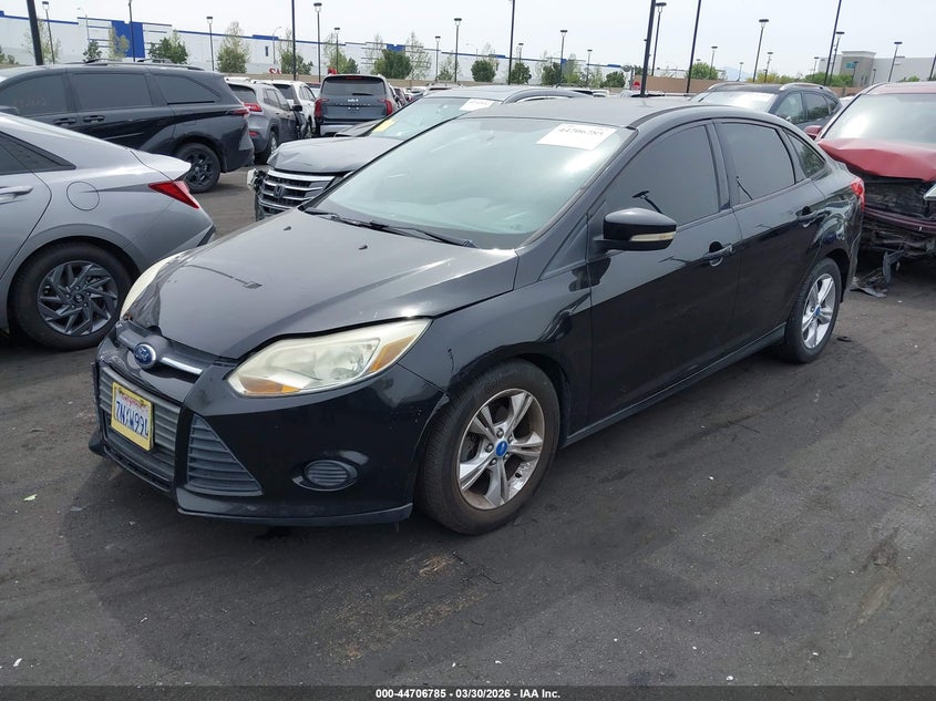 Vin: 1fadp3f27dl153704, lot: 45203916, ford focus se 20132