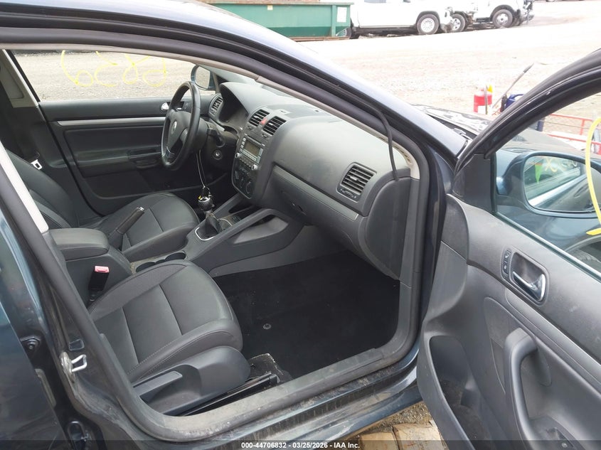 2009 Volkswagen Jetta Se/Sel