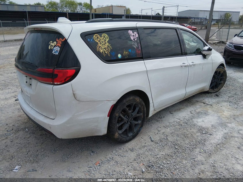 2021 Chrysler Pacifica Touring L