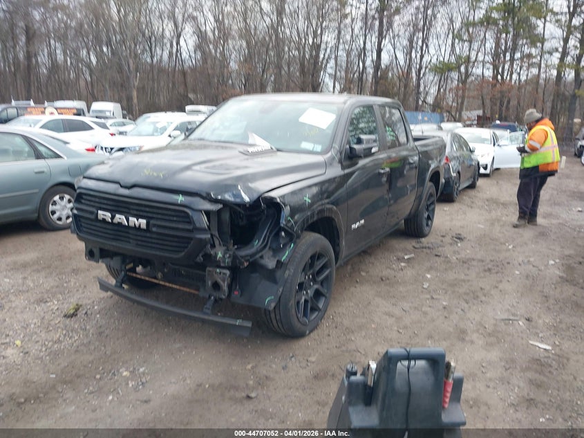 2019 Ram 1500 Laramie  4x4 5'7 Box 1C6SRFJT4KN787574 photo 1