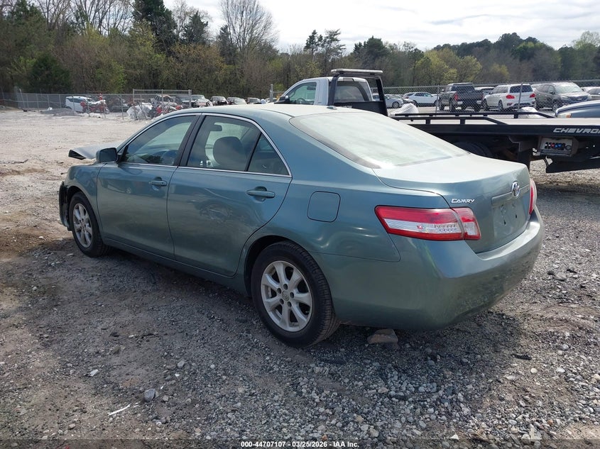 2011 Toyota Camry Le