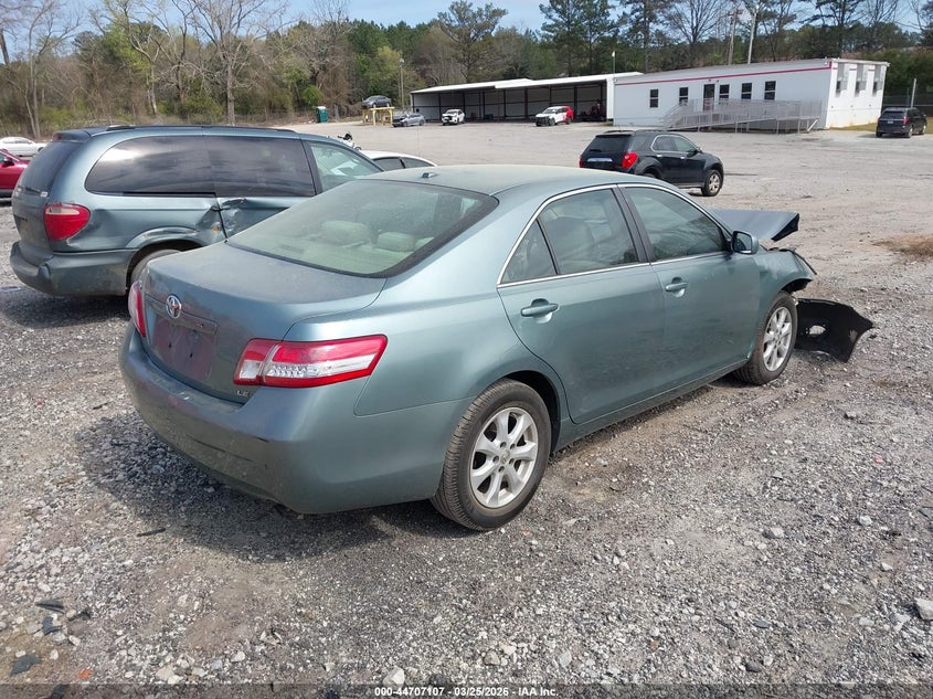 2011 Toyota Camry Le