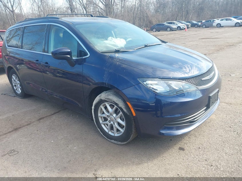 2020 Chrysler Voyager Lxi