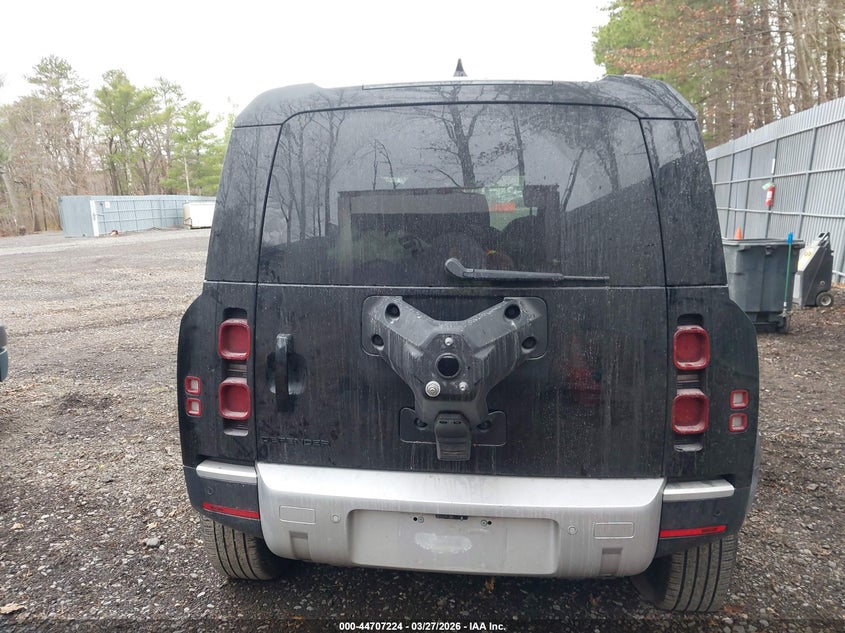 2025 Land Rover Defender 110 P300 VIN: SALEJ7EX5S2391387 Lot: 44707224
