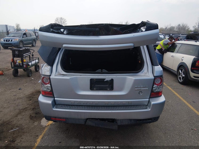 2011 Land Rover Range Rover Sport Hse VIN: SALSK2D45BA272626 Lot: 44707274
