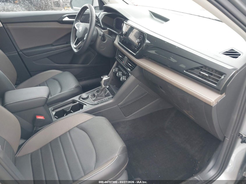 2022 Volkswagen Taos 1.5T Sel