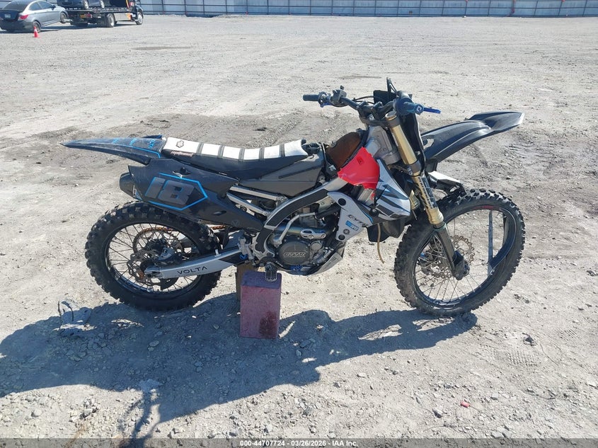 2017 Yamaha Yz250 F VIN: JYACG39C6HA005048 Lot: 44707724