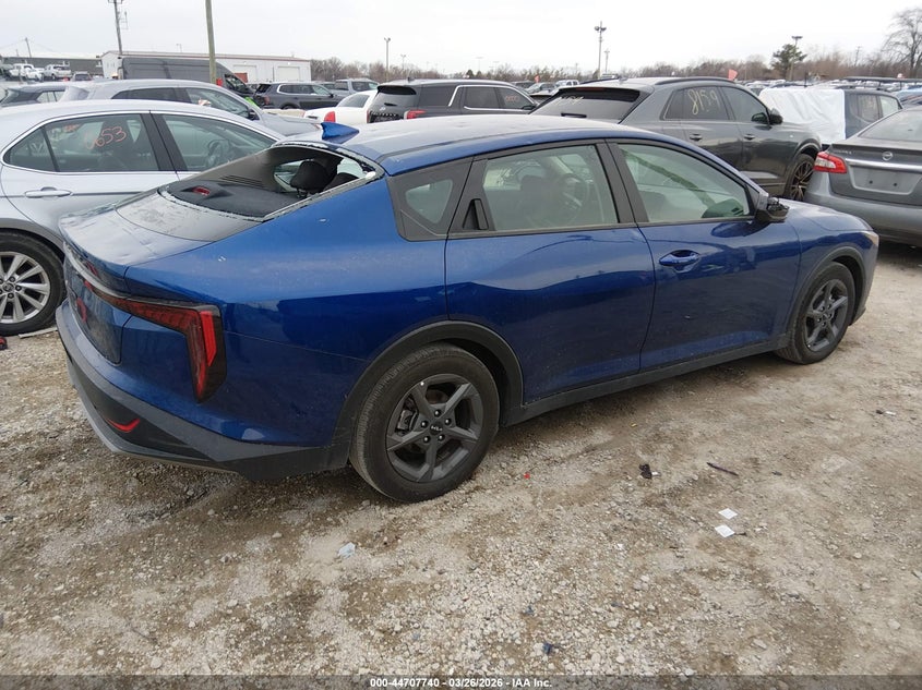 Vin: 3kpft4de2se097310, lot: 45204871, kia k4 lxs 20254