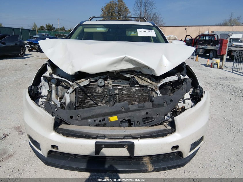 2015 TOYOTA HIGHLANDER auction photo 6