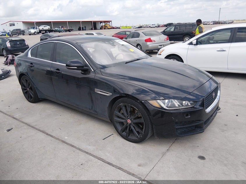 2017 Jaguar Xe 35T Prestige