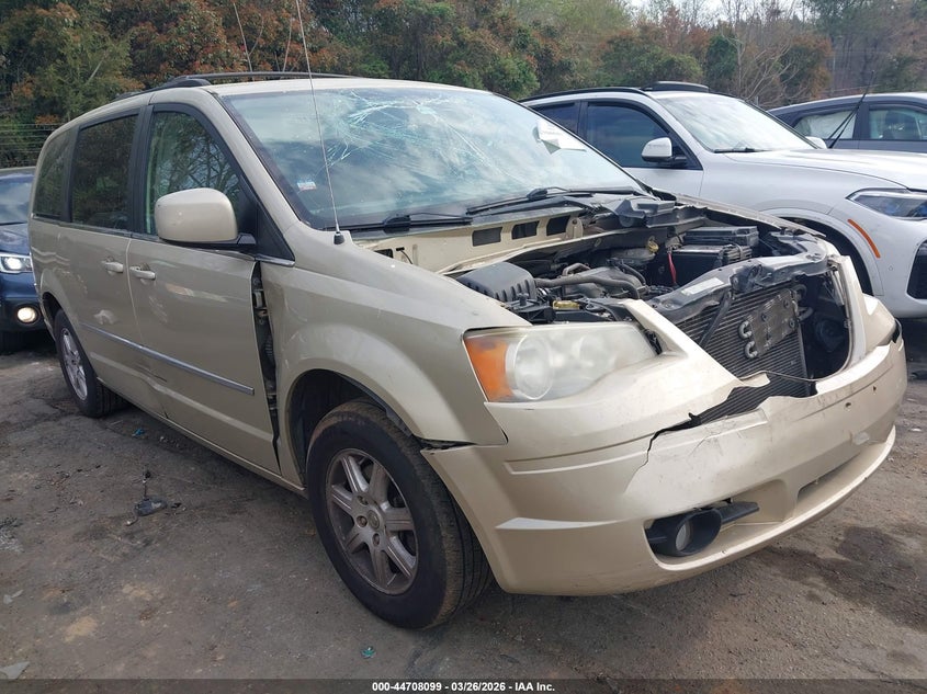 2010 Chrysler Town & Country Touring