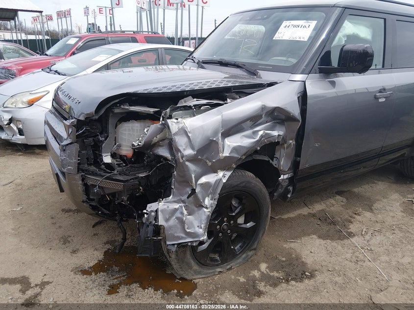 2023 Land Rover Defender 110 X-Dynamic Se VIN: SALE27EU9P2114686 Lot: 44708163