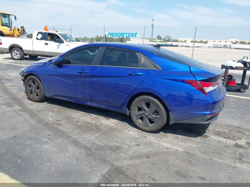 2022 Hyundai Elantra Sel