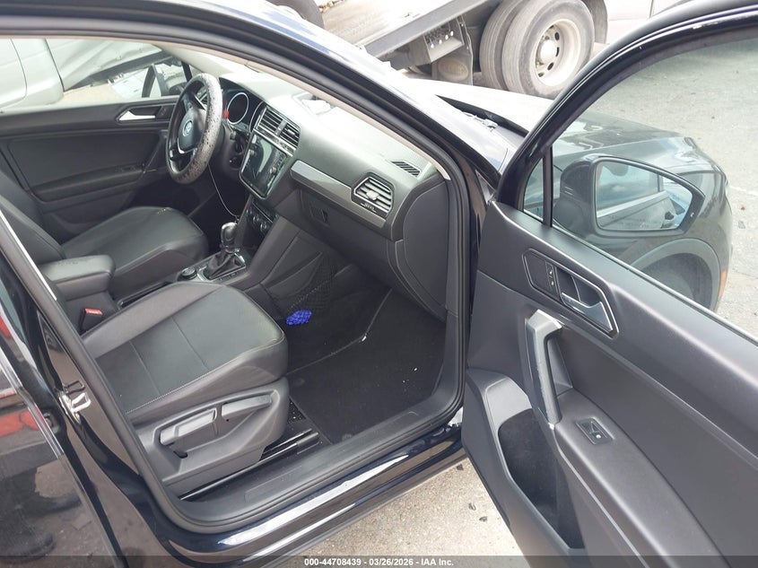 2018 Volkswagen Tiguan 2.0T Se/2.0T Sel