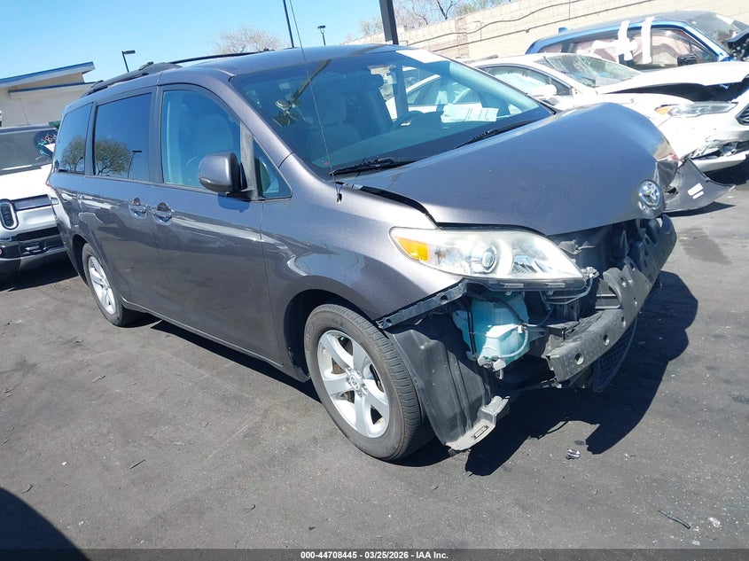 2011 Toyota Sienna Le V6