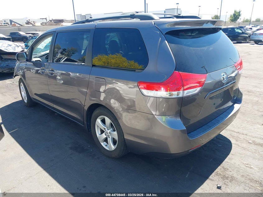 2011 Toyota Sienna Le V6