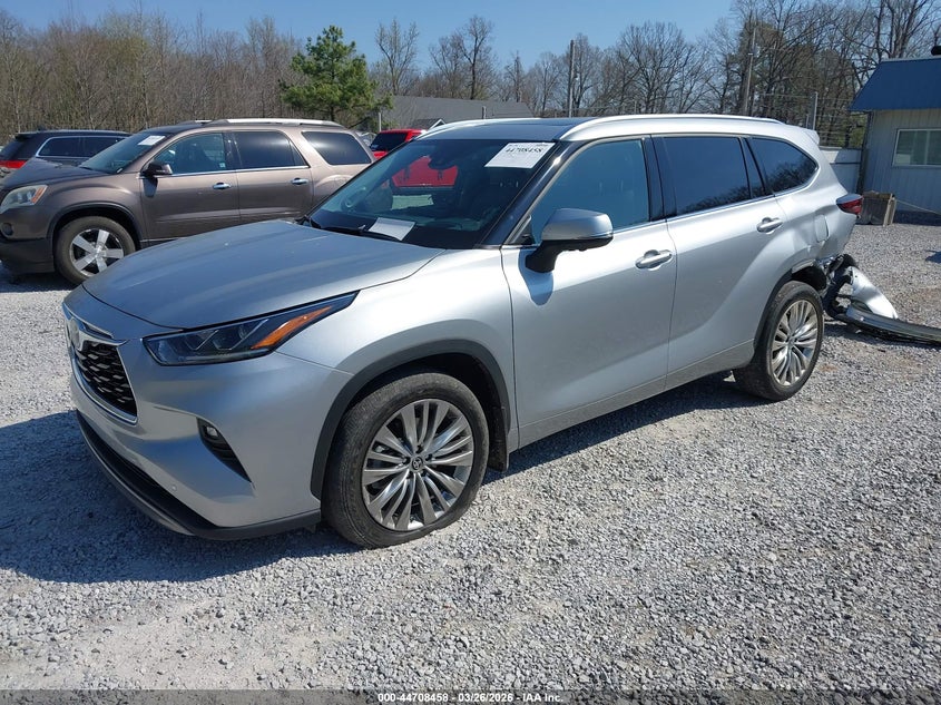 2024 Toyota Highlander Platinum