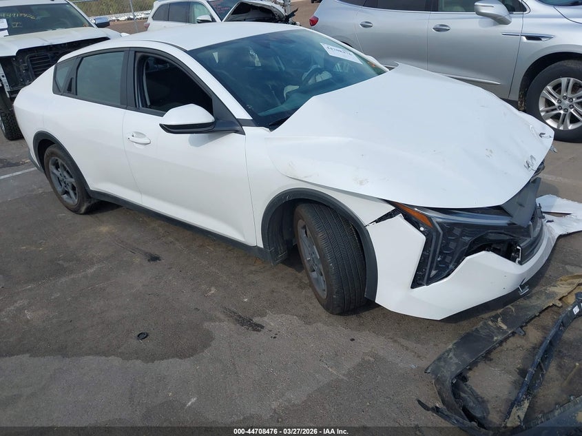 2025 Kia K4 Lxs