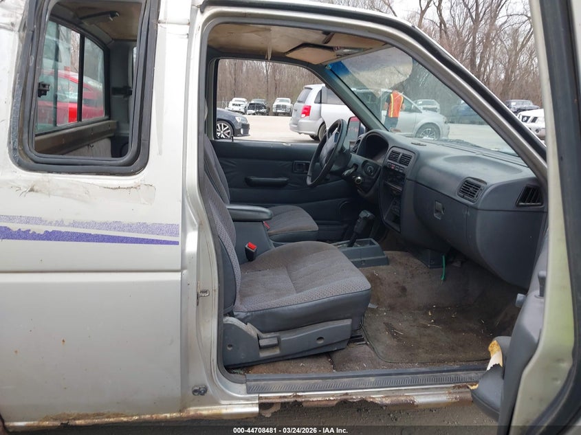 1996 Nissan Truck King Cab Se/King Cab Xe