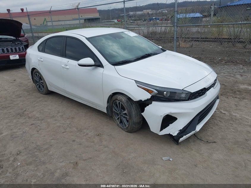 2023 Kia Forte Lxs