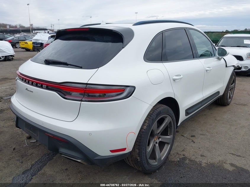 2023 PORSCHE MACAN auction photo 4