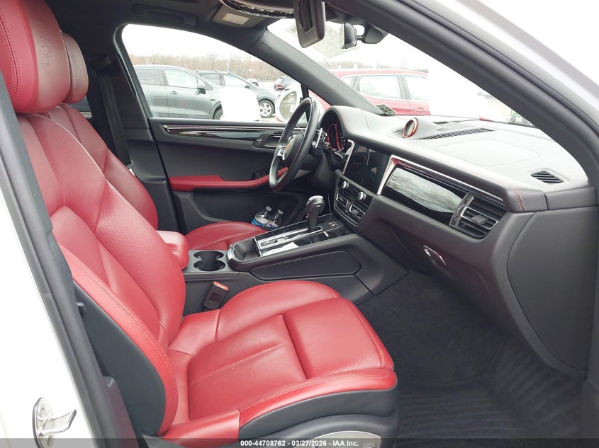 2023 PORSCHE MACAN auction photo 5